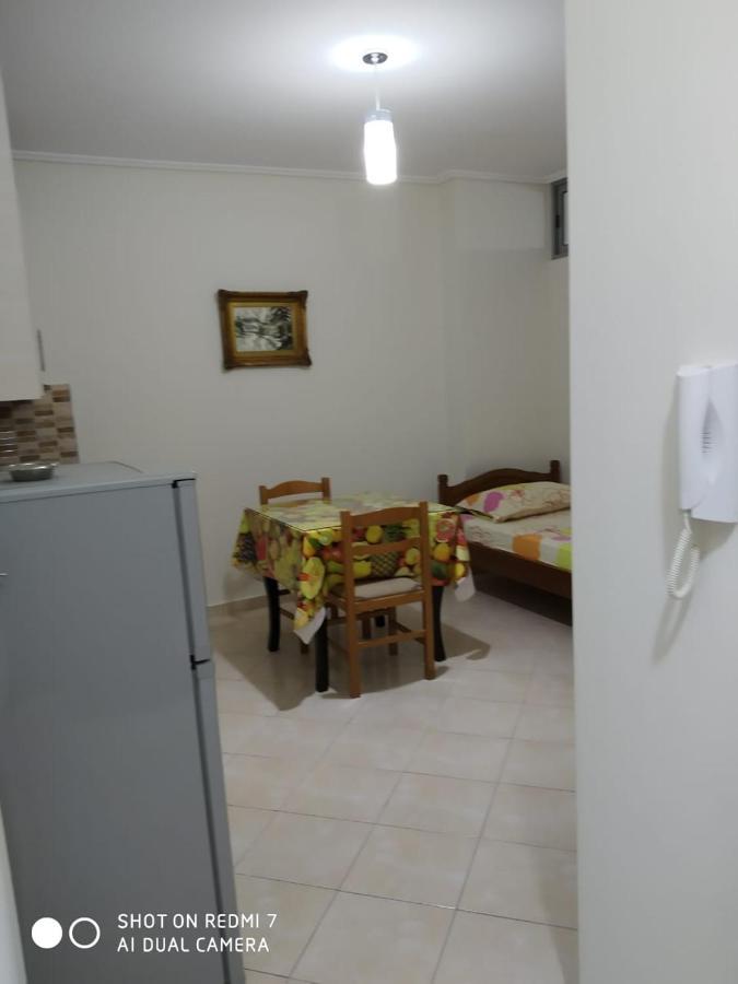 Primavera Apartments Sarandë エクステリア 写真