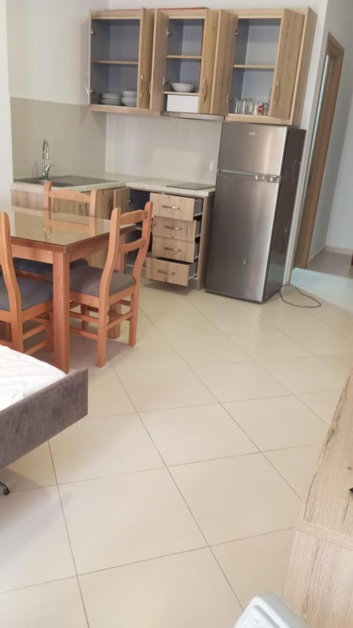 Primavera Apartments Sarandë エクステリア 写真